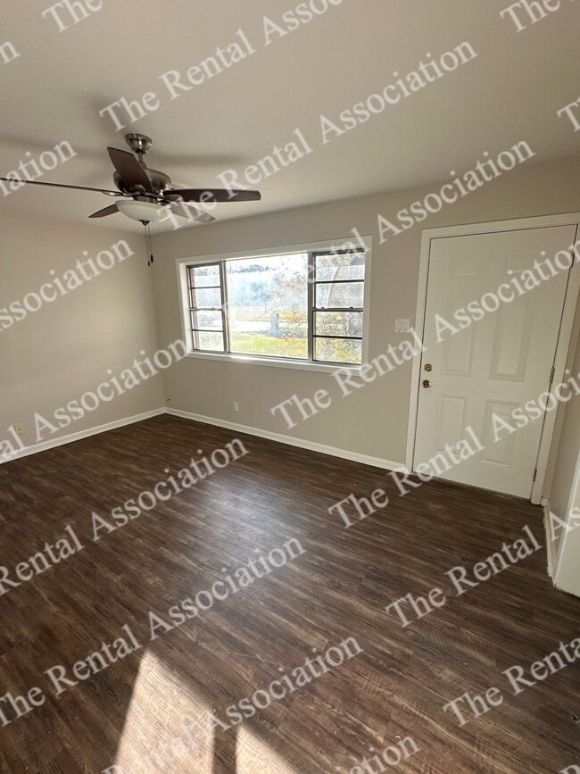 Building Photo - 316 Wallace Dean Rd