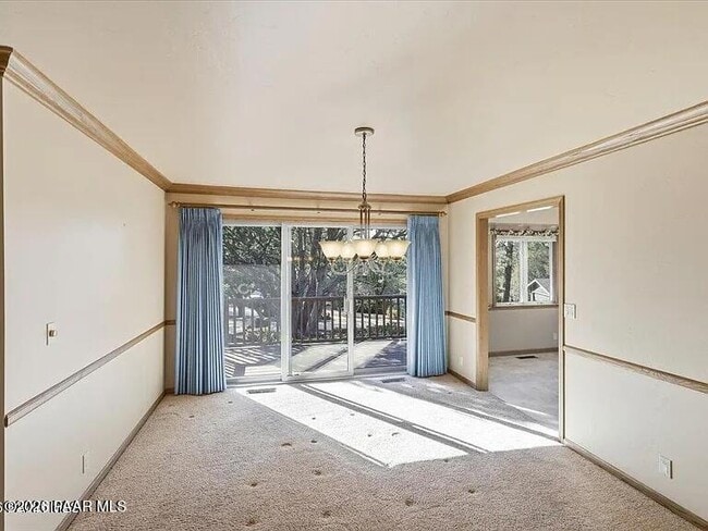 Building Photo - 235 Solar Heights Terrace