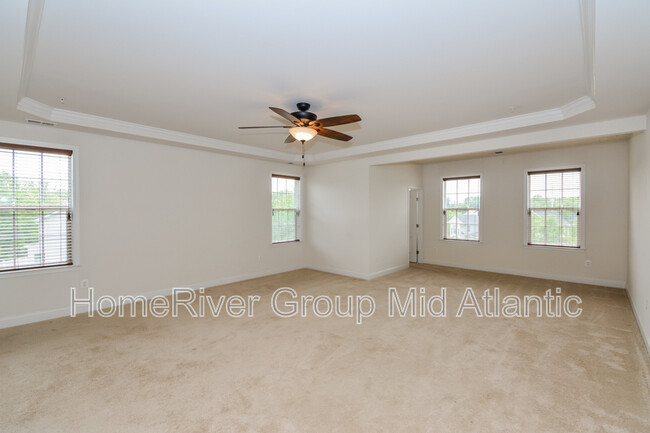 Building Photo - 6804 Osborne Hill Dr
