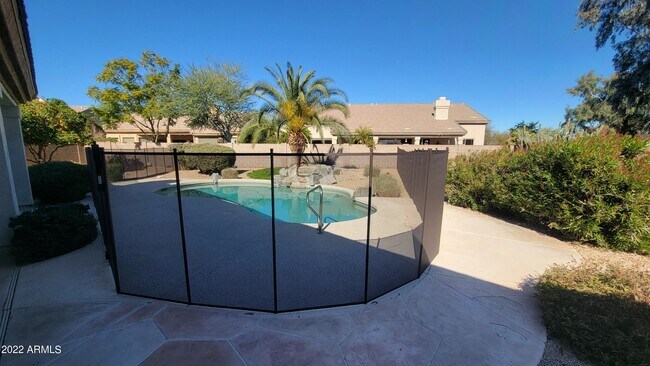 Building Photo - 6508 E Claire Dr
