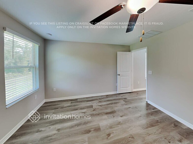 Building Photo - 11942 Miracle Mile Dr