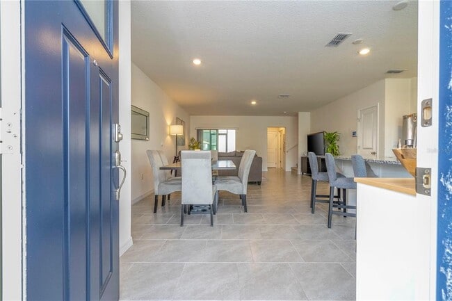 Building Photo - 12032 Holystone St