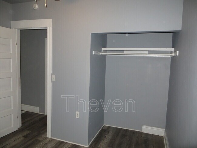 Building Photo - 191 Hampshire St