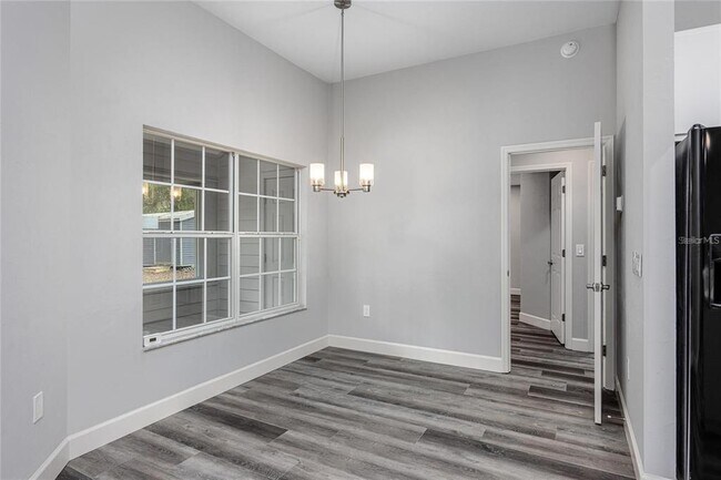 Building Photo - 2103 SW 75th Terrace