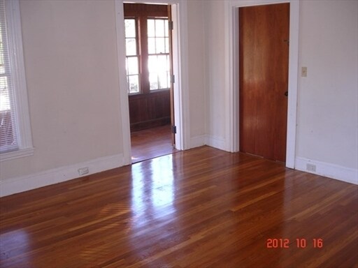 Building Photo - 13 Capron St