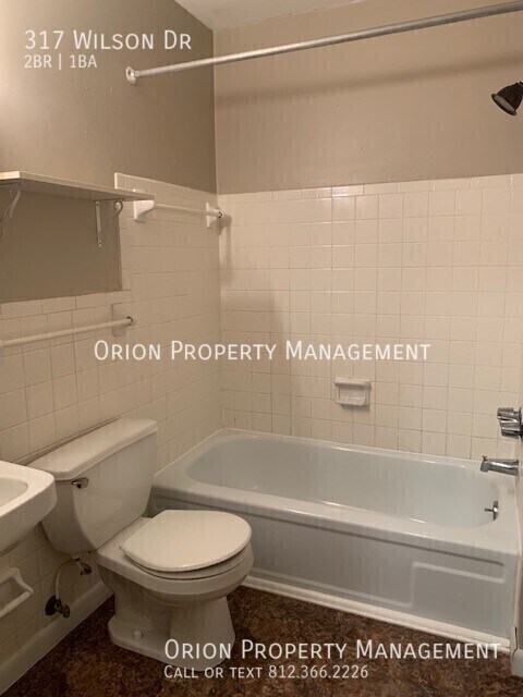 Building Photo - 317 Wilson Dr