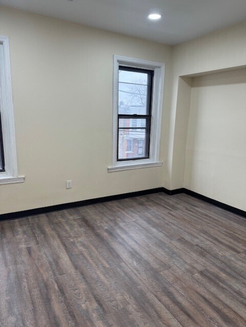 Building Photo - 5712 Arch St