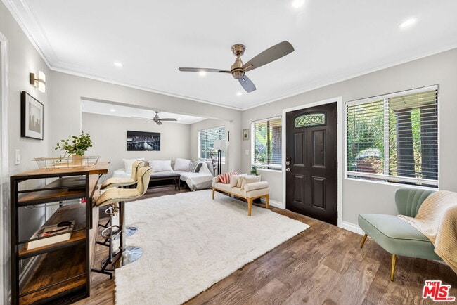 Building Photo - 1200 Tamarind Ave