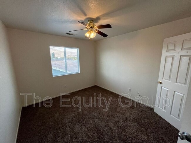 Building Photo - 1434 Cottage Pl