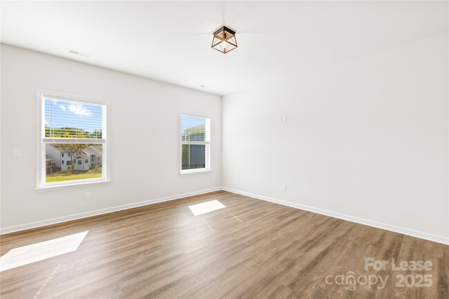 Building Photo - 18016 Wilbanks Dr