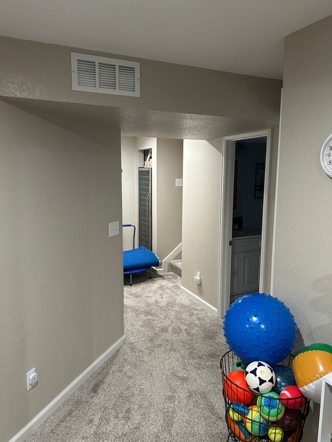 Building Photo - Rare 4BR End-Unit in Northpark with Finished Basement and 2-Car Garage