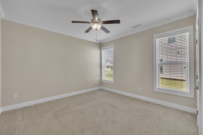 Building Photo - 747 Catherine Lake Ct