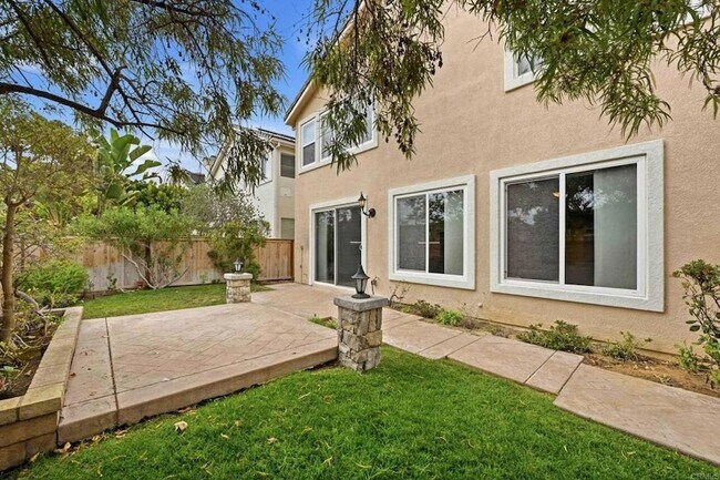 Building Photo - 5643 Willowmere Ln