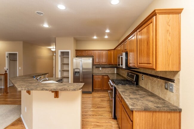 Building Photo - Beautiful Ranch in Pine Creek!