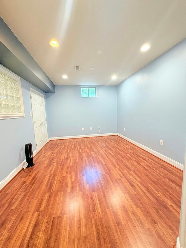 Building Photo - 7125 Ayers Meadow Ln