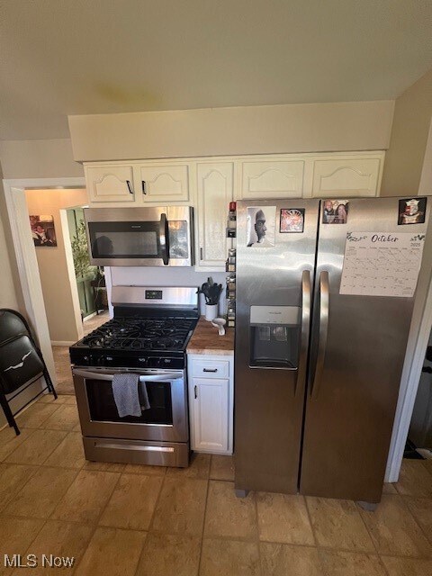 Building Photo - 10613 Vernon Ave