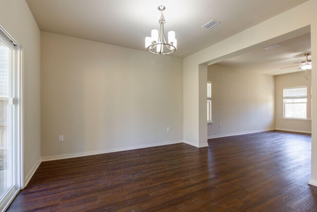 Building Photo - 150 Peoria Blvd