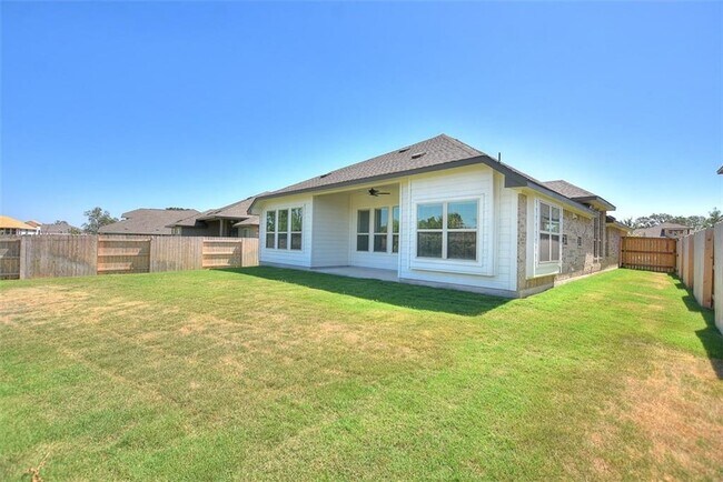 Building Photo - 1449 Morning View Rd