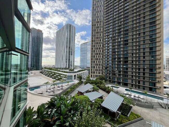Building Photo - Kakaako: Ae'o - Studio with one Parking (E...