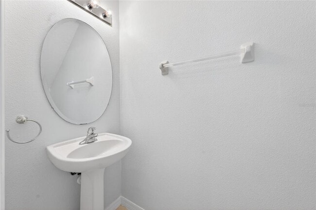 Building Photo - 216 Deepcove Rd