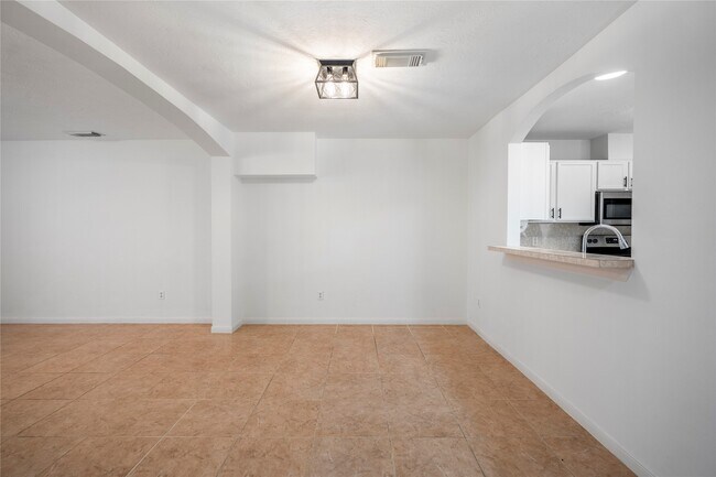 Building Photo - 11735 Alief Clodine Rd