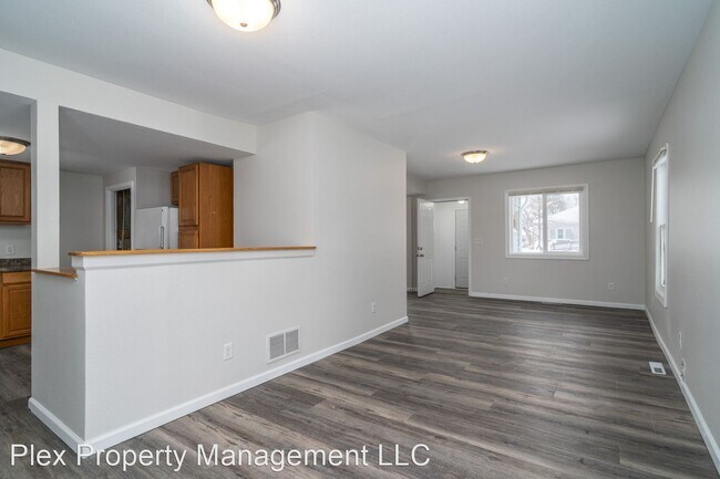 Building Photo - 2 br, 1.5 bath House - 625 7th Avenue South