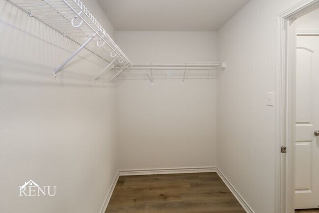 Building Photo - Coming Soon!