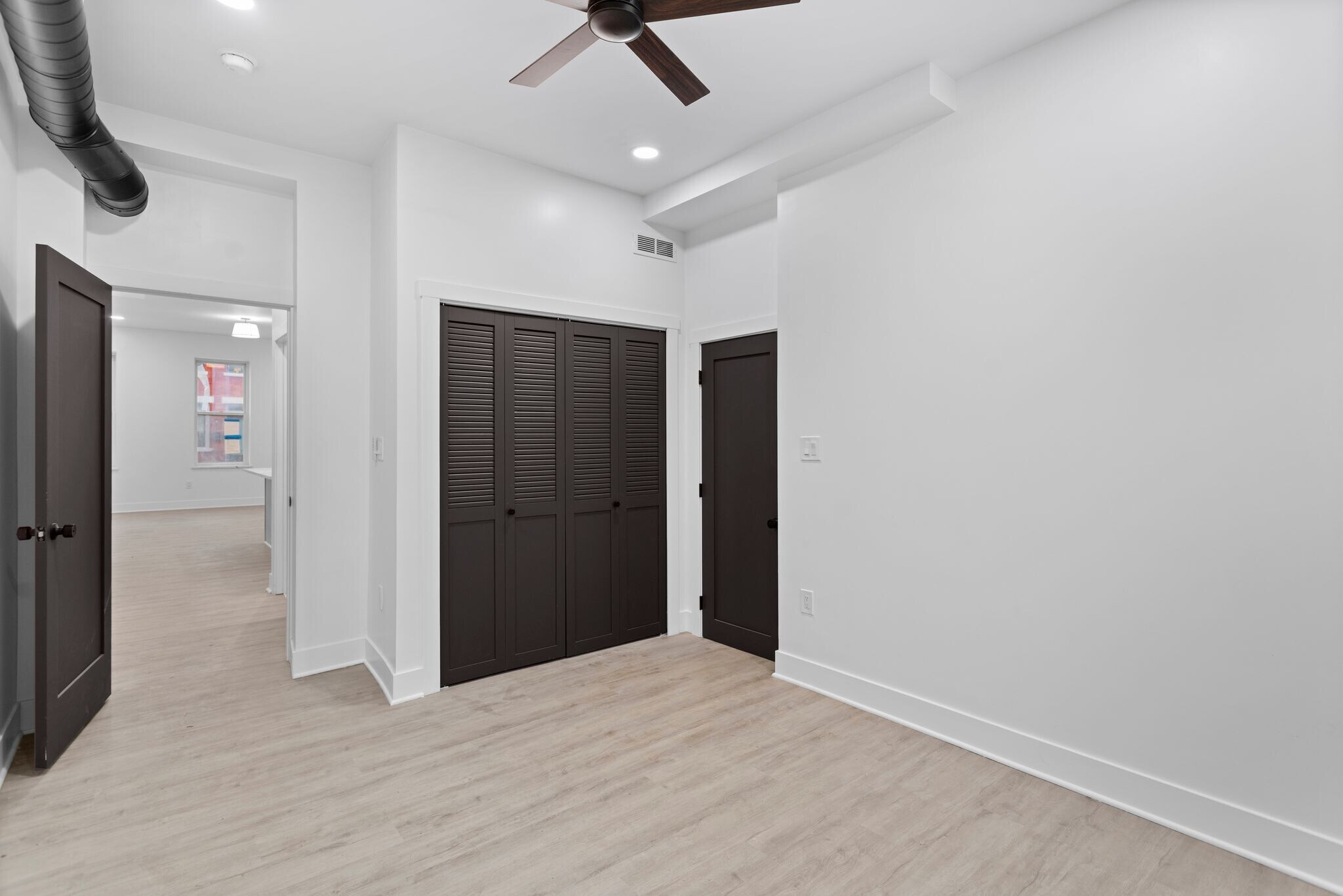 Bedroom - 2035 Forbes Ave