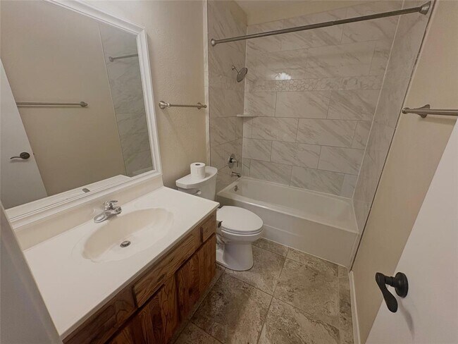 Building Photo - 1805 Prairie Knoll Ct