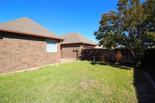 Building Photo - 8502 Linda Vista Dr