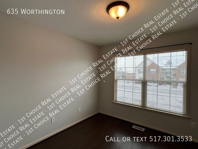 Building Photo - 635 Worthington-