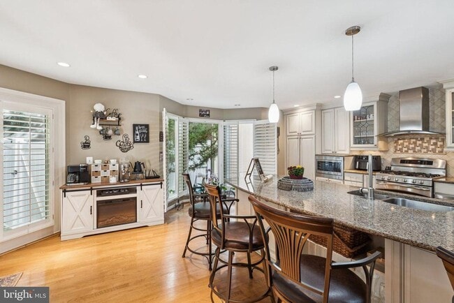 Building Photo - 47660 Pennrun Way