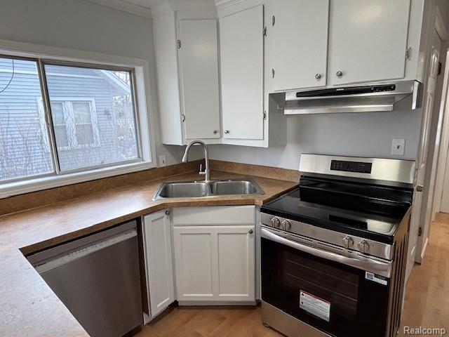 Building Photo - 916 Owana Ave