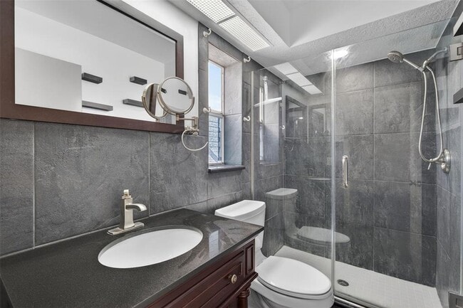 Building Photo - 5883 Darren Ct