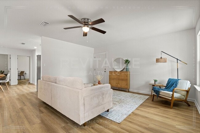 Building Photo - A Must-See Brand New 4 Bed/2 Bath Home wit...