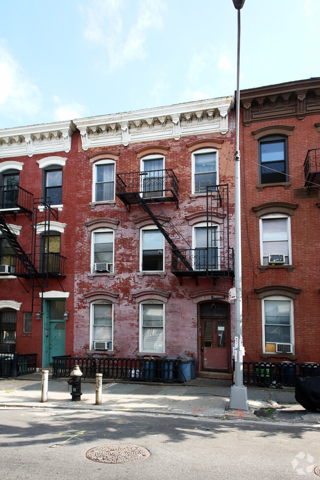 Building Photo - 133 23rd street
