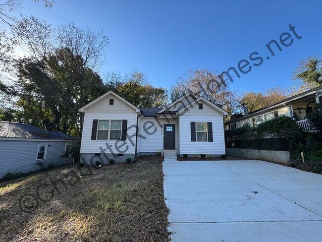 Building Photo - New Construction Single Family Home!