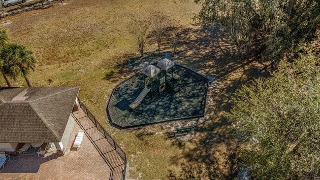 Building Photo - 3 Bedroom 3 Bath Kissimmee Emerald Lake Townhome with 2 Master Suites and Stainless Appliances!