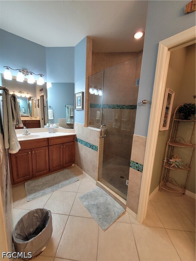 Building Photo - 10630 Camarelle Cir