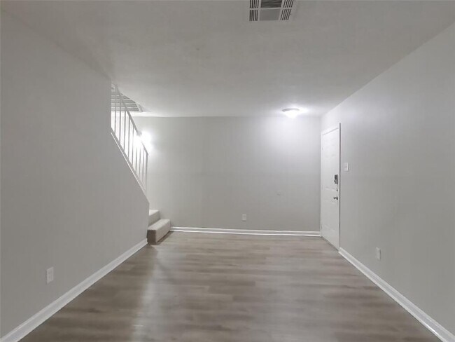 Building Photo - 12230 Haroldson Forest Dr