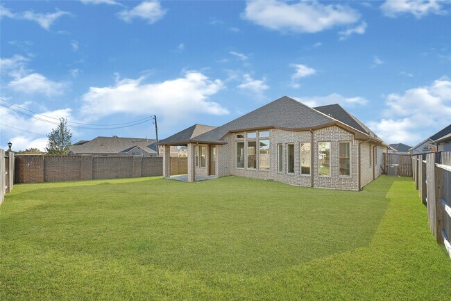 Building Photo - 430 Rita Blanca Dr