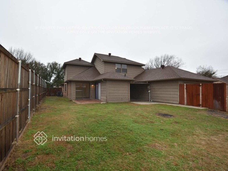 Building Photo - 8713 Wood Glen Dr