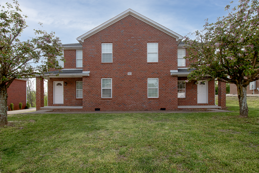 Building Photo - 561 Hampton Way