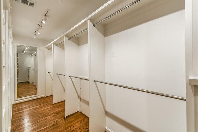 Building Photo - 3906 Marlowe St