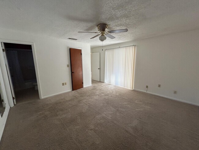 Building Photo - 4036 Knight Ave
