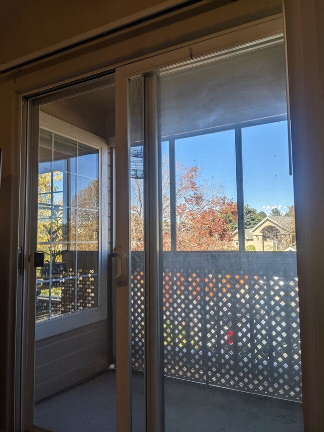 Building Photo - 2 Bedroom 2 Bath in Broomfield - Available...