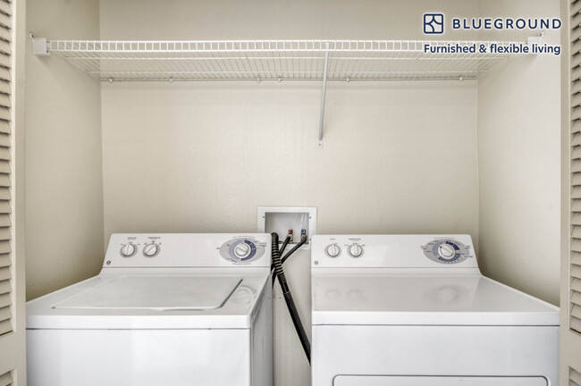 Building Photo - 4550 Cherry Creek S Dr