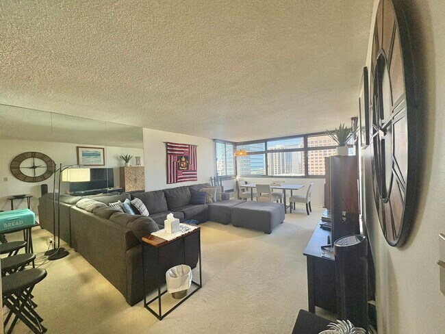 Building Photo - 55 S Kukui St