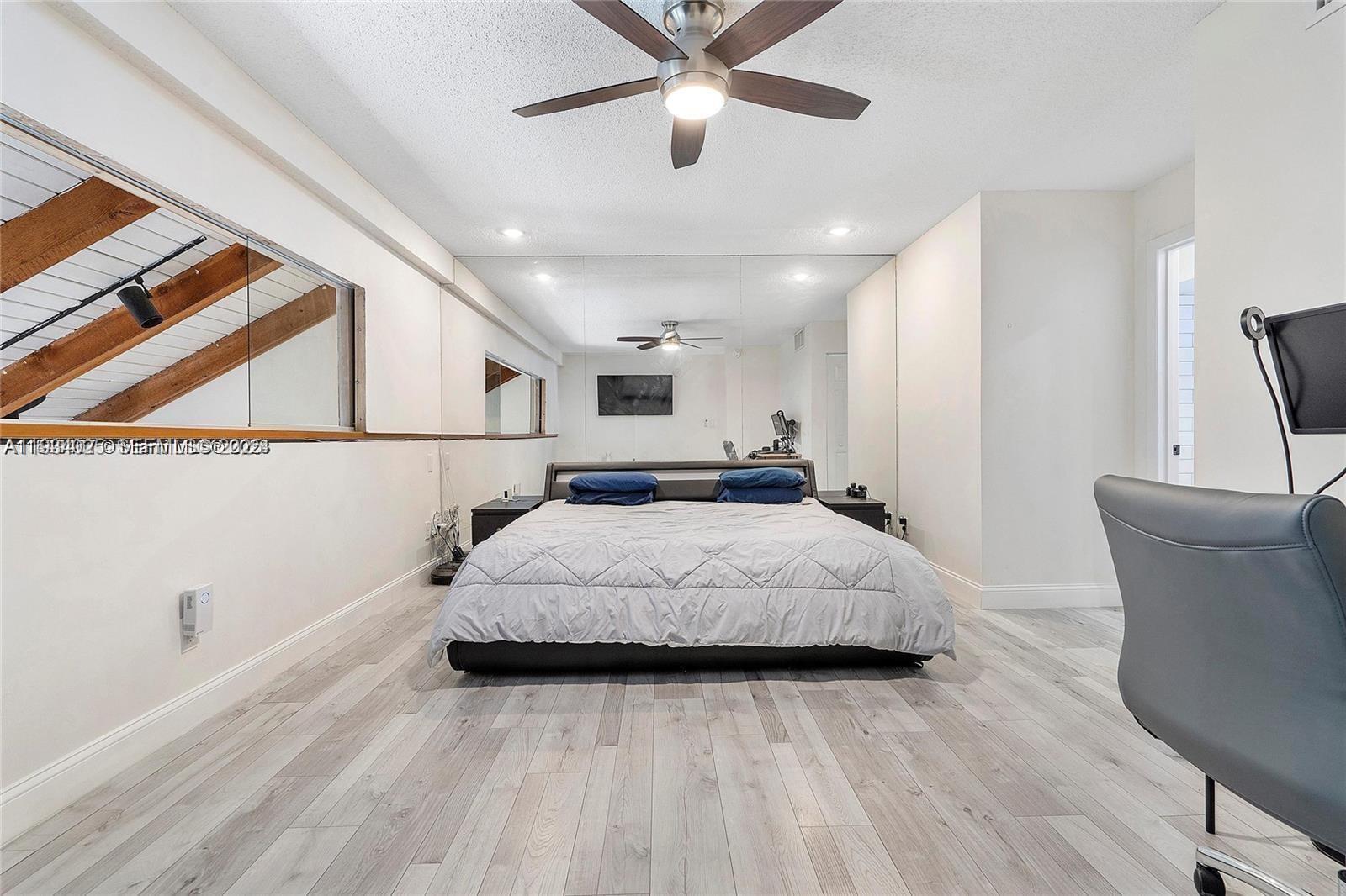 Building Photo - 1281 W Fairway Rd