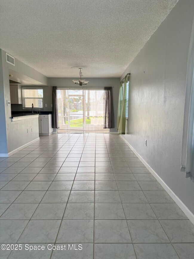 Building Photo - 417 Ibis Ln